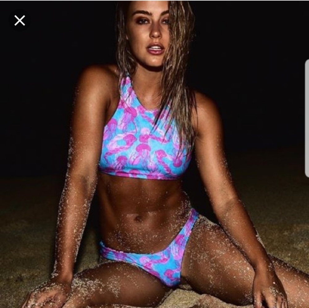 Moana birdbath bikini